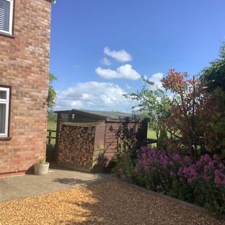 Cotswold Edge Guest Suite With Broadway Hill View Badsey Eksteriør bilde