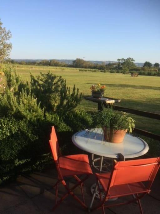 Cotswold Edge Guest Suite With Broadway Hill View Badsey Eksteriør bilde