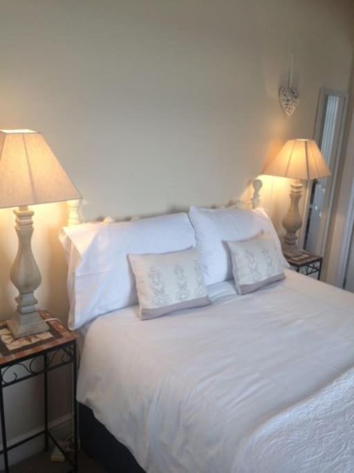 Cotswold Edge Guest Suite With Broadway Hill View Badsey Eksteriør bilde